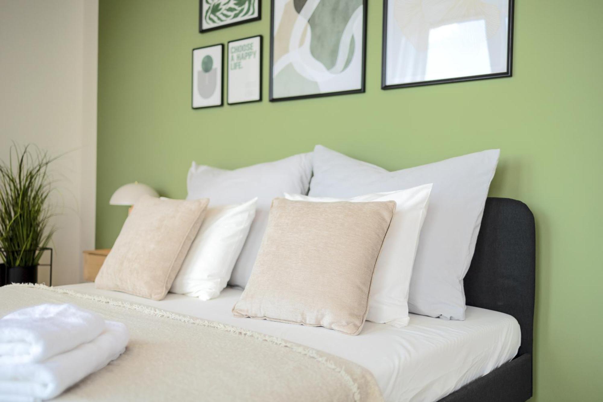 Apartamento Bright 2Br - 8Th Floor, Balcony, Free Parking - By Gravity Praga Exterior foto