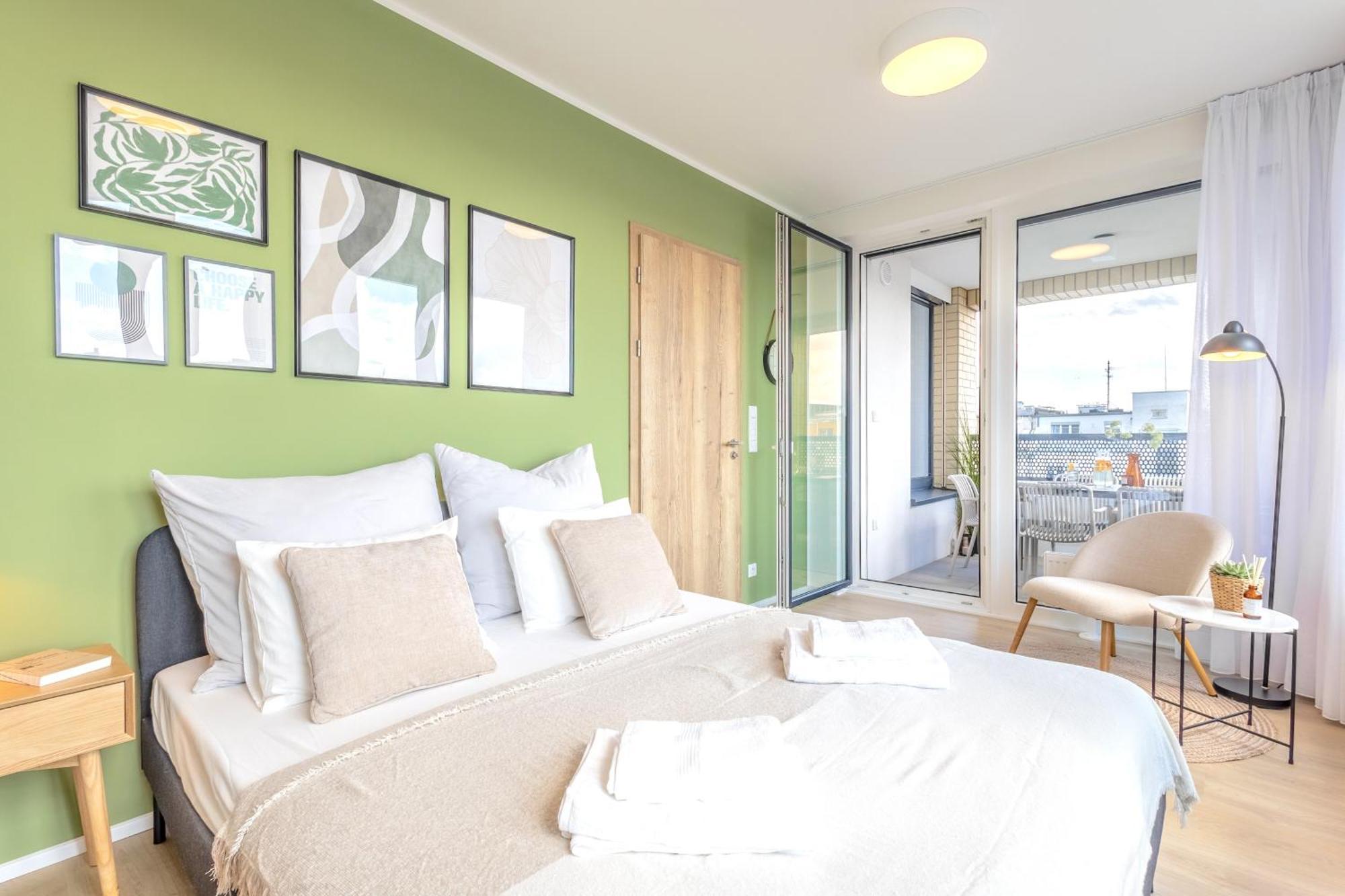 Apartamento Bright 2Br - 8Th Floor, Balcony, Free Parking - By Gravity Praga Exterior foto